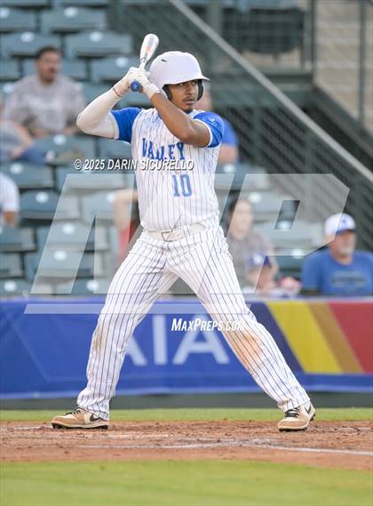 Thumbnail 2 in Valley Union vs Bagdad (AIA 1A Semifinal) photogallery.
