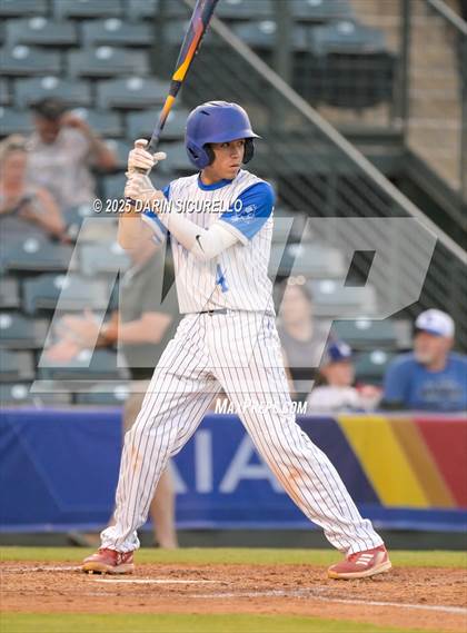 Thumbnail 2 in Valley Union vs Bagdad (AIA 1A Semifinal) photogallery.