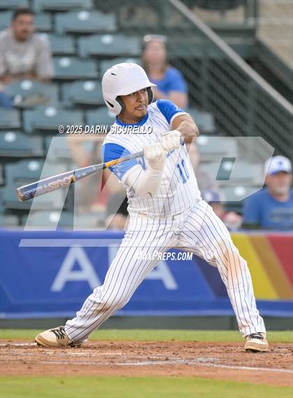 Thumbnail 3 in Valley Union vs Bagdad (AIA 1A Semifinal) photogallery.