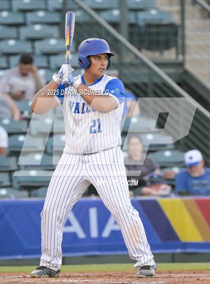 Thumbnail 3 in Valley Union vs Bagdad (AIA 1A Semifinal) photogallery.