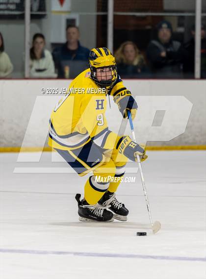 Thumbnail 2 in Hartland vs Clarkston (KV Thanksgiving Invite Championship) photogallery.