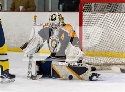 Thumbnail 1 in Hartland vs Clarkston (KV Thanksgiving Invite Championship) photogallery.