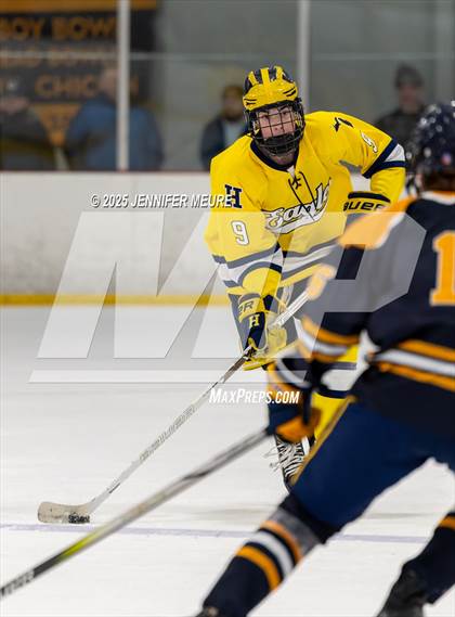 Thumbnail 3 in Hartland vs Clarkston (KV Thanksgiving Invite Championship) photogallery.