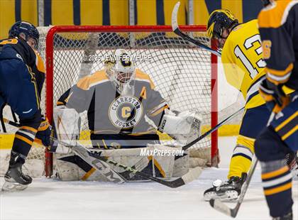 Thumbnail 1 in Hartland vs Clarkston (KV Thanksgiving Invite Championship) photogallery.