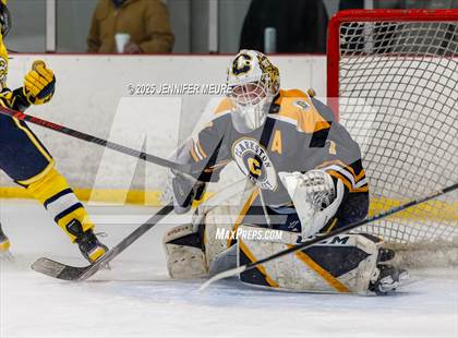 Thumbnail 1 in Hartland vs Clarkston (KV Thanksgiving Invite Championship) photogallery.
