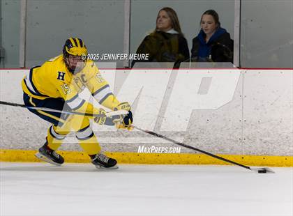 Thumbnail 1 in Hartland vs Clarkston (KV Thanksgiving Invite Championship) photogallery.