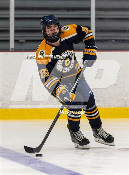 Thumbnail 2 in Hartland vs Clarkston (KV Thanksgiving Invite Championship) photogallery.