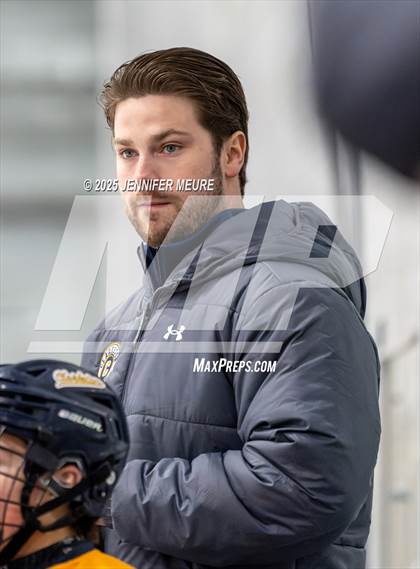 Thumbnail 3 in Hartland vs Clarkston (KV Thanksgiving Invite Championship) photogallery.