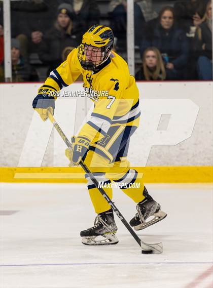 Thumbnail 1 in Hartland vs Clarkston (KV Thanksgiving Invite Championship) photogallery.