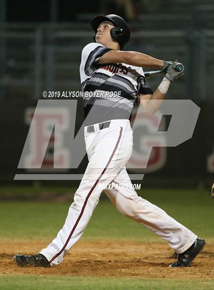 Thumbnail 3 in Martin @ Mansfield Legacy photogallery.