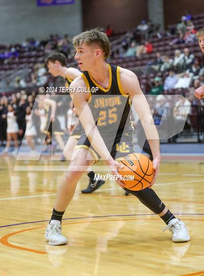 Thumbnail 2 in Union vs. Ogden (UHSAA 3A Quarterfinal) photogallery.
