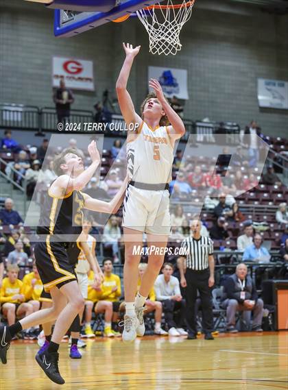 Thumbnail 1 in Union vs. Ogden (UHSAA 3A Quarterfinal) photogallery.