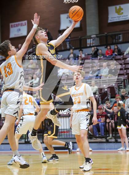 Thumbnail 1 in Union vs. Ogden (UHSAA 3A Quarterfinal) photogallery.