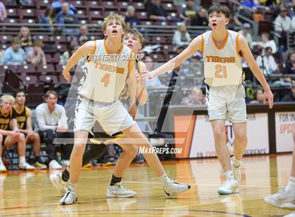 Thumbnail 3 in Union vs. Ogden (UHSAA 3A Quarterfinal) photogallery.