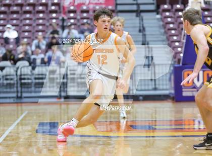 Thumbnail 1 in Union vs. Ogden (UHSAA 3A Quarterfinal) photogallery.