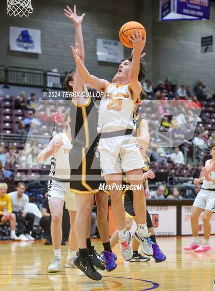 Thumbnail 1 in Union vs. Ogden (UHSAA 3A Quarterfinal) photogallery.