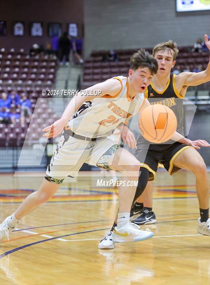 Thumbnail 2 in Union vs. Ogden (UHSAA 3A Quarterfinal) photogallery.