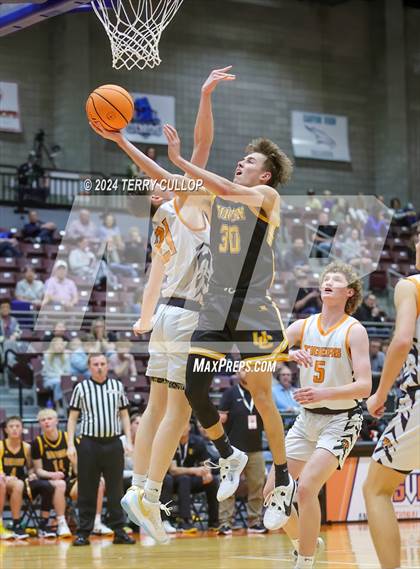 Thumbnail 2 in Union vs. Ogden (UHSAA 3A Quarterfinal) photogallery.