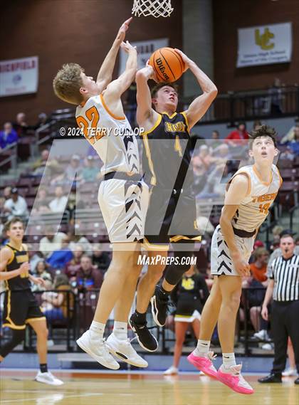 Thumbnail 3 in Union vs. Ogden (UHSAA 3A Quarterfinal) photogallery.