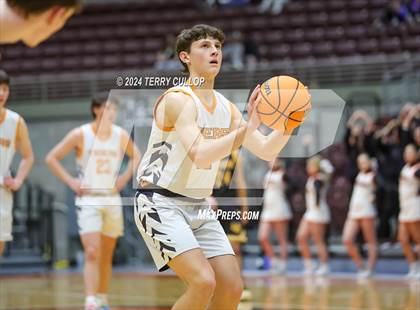 Thumbnail 2 in Union vs. Ogden (UHSAA 3A Quarterfinal) photogallery.