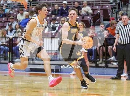 Thumbnail 2 in Union vs. Ogden (UHSAA 3A Quarterfinal) photogallery.