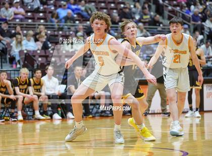 Thumbnail 2 in Union vs. Ogden (UHSAA 3A Quarterfinal) photogallery.