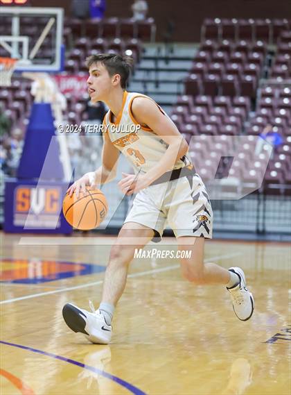 Thumbnail 3 in Union vs. Ogden (UHSAA 3A Quarterfinal) photogallery.