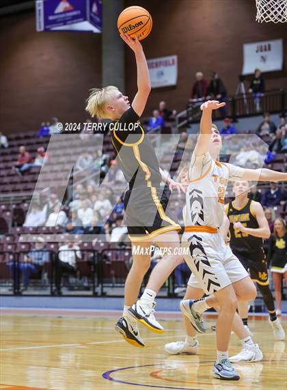Thumbnail 2 in Union vs. Ogden (UHSAA 3A Quarterfinal) photogallery.