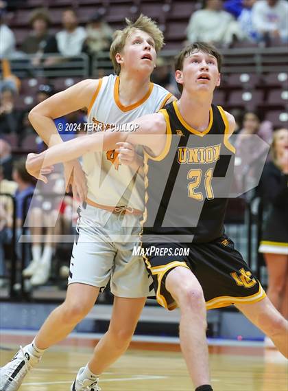 Thumbnail 2 in Union vs. Ogden (UHSAA 3A Quarterfinal) photogallery.