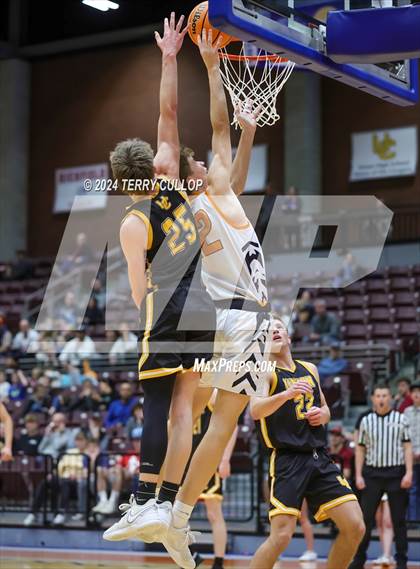 Thumbnail 1 in Union vs. Ogden (UHSAA 3A Quarterfinal) photogallery.