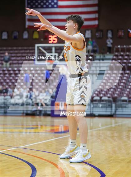 Thumbnail 2 in Union vs. Ogden (UHSAA 3A Quarterfinal) photogallery.