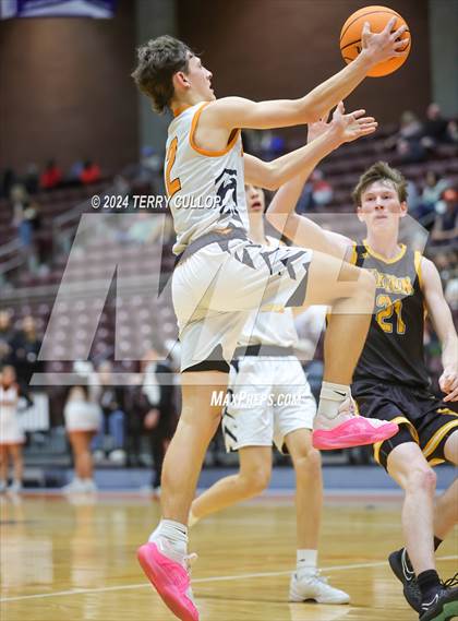 Thumbnail 1 in Union vs. Ogden (UHSAA 3A Quarterfinal) photogallery.