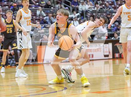Thumbnail 1 in Union vs. Ogden (UHSAA 3A Quarterfinal) photogallery.