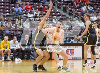 Thumbnail 1 in Union vs. Ogden (UHSAA 3A Quarterfinal) photogallery.