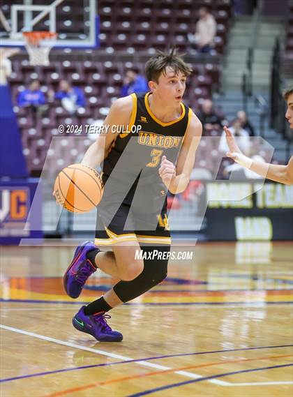 Thumbnail 3 in Union vs. Ogden (UHSAA 3A Quarterfinal) photogallery.