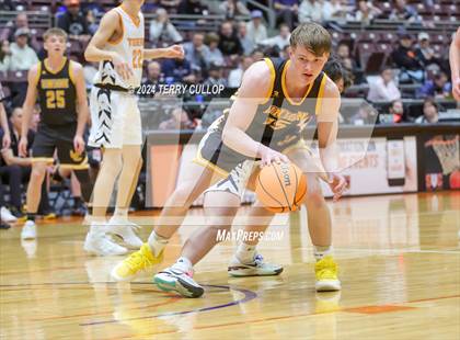 Thumbnail 2 in Union vs. Ogden (UHSAA 3A Quarterfinal) photogallery.