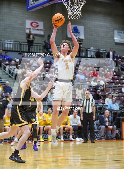 Thumbnail 2 in Union vs. Ogden (UHSAA 3A Quarterfinal) photogallery.