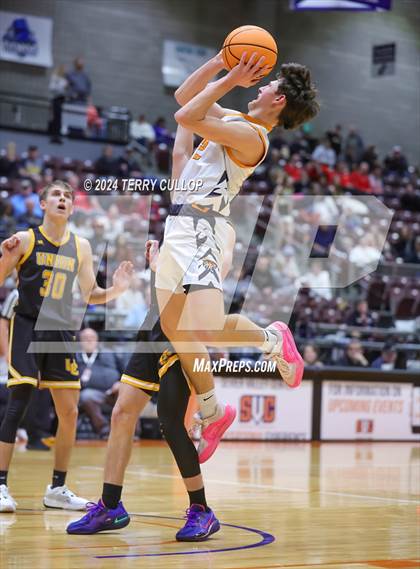 Thumbnail 2 in Union vs. Ogden (UHSAA 3A Quarterfinal) photogallery.