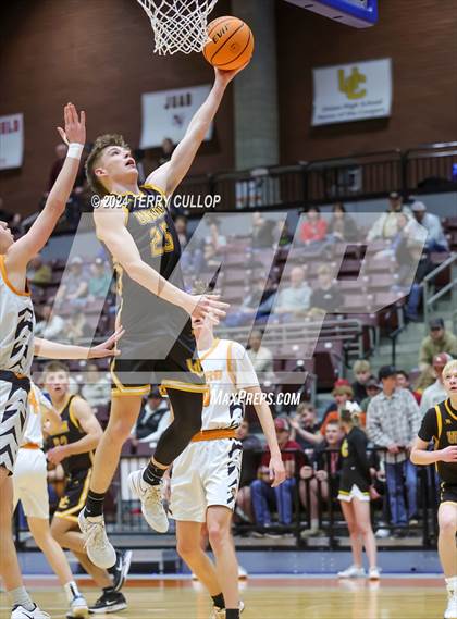 Thumbnail 2 in Union vs. Ogden (UHSAA 3A Quarterfinal) photogallery.