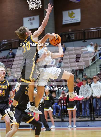Thumbnail 2 in Union vs. Ogden (UHSAA 3A Quarterfinal) photogallery.
