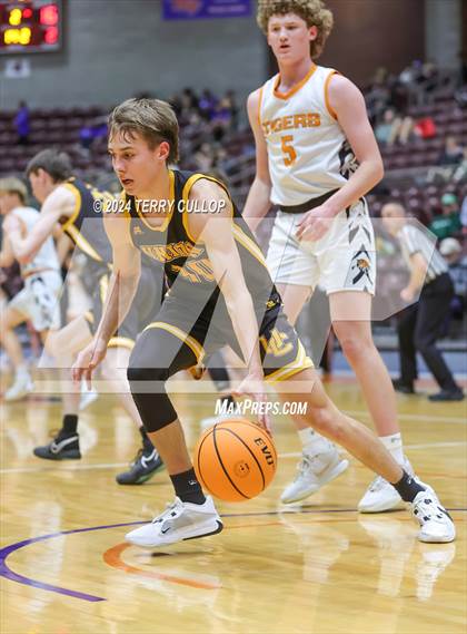 Thumbnail 2 in Union vs. Ogden (UHSAA 3A Quarterfinal) photogallery.