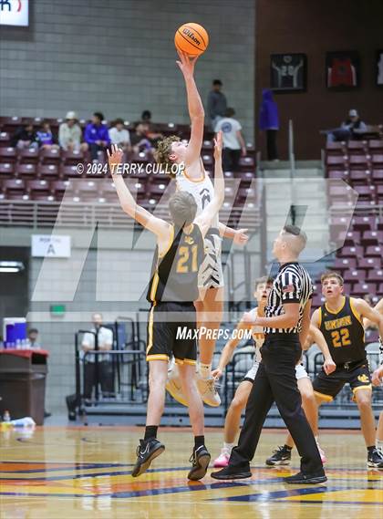 Thumbnail 2 in Union vs. Ogden (UHSAA 3A Quarterfinal) photogallery.