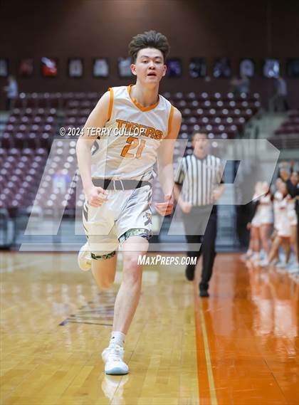 Thumbnail 3 in Union vs. Ogden (UHSAA 3A Quarterfinal) photogallery.