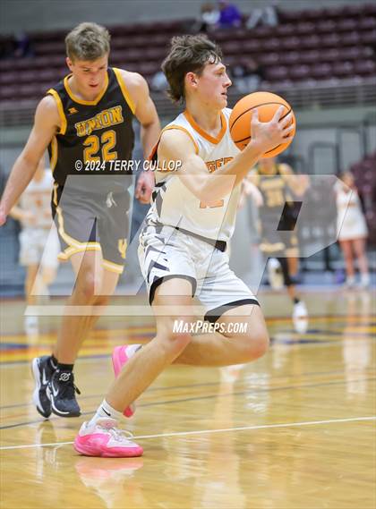 Thumbnail 3 in Union vs. Ogden (UHSAA 3A Quarterfinal) photogallery.