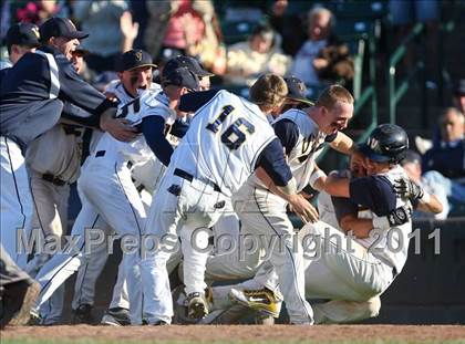 Thumbnail 3 in Hilton vs. Victor (Section 5 Class AA Final) photogallery.