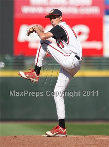 Thumbnail 3 in Hilton vs. Victor (Section 5 Class AA Final) photogallery.
