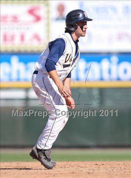 Thumbnail 3 in Hilton vs. Victor (Section 5 Class AA Final) photogallery.