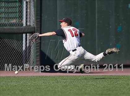 Thumbnail 2 in Hilton vs. Victor (Section 5 Class AA Final) photogallery.