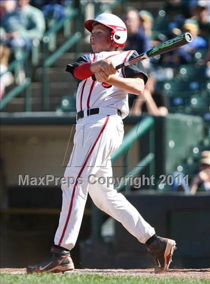 Thumbnail 3 in Hilton vs. Victor (Section 5 Class AA Final) photogallery.