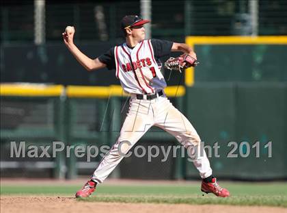 Thumbnail 3 in Hilton vs. Victor (Section 5 Class AA Final) photogallery.